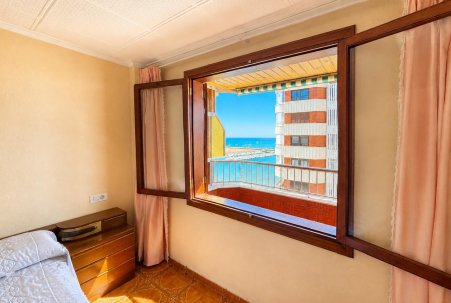 Sale - Apartment - Torrevieja - Playa del Acequión