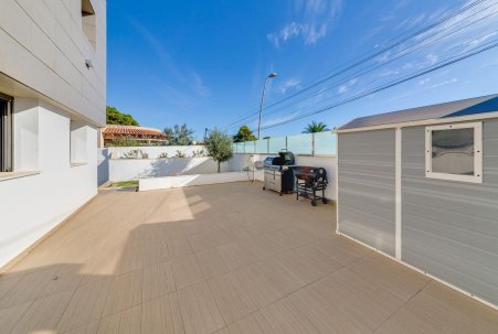 Sale - Villa - Torrevieja - Los Balcones
