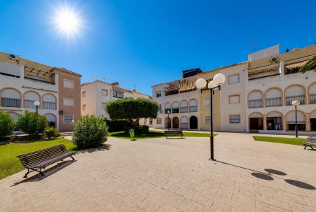 Sale - Bungalow - Torrevieja - playa de los naufragos