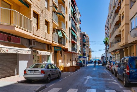 Sale - Apartment - Torrevieja - Playa del Acequión