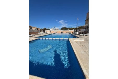 Sale - Bungalow - Torrevieja - Los Altos
