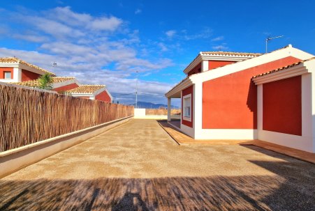 New Build - detached - Purias