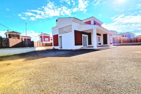 New Build - detached - Purias